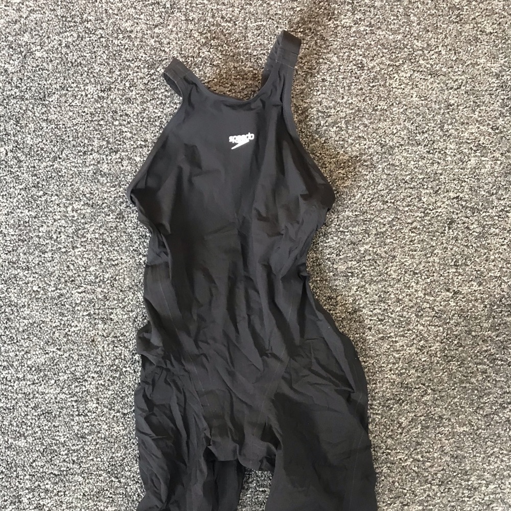 Speedo kneeeskin